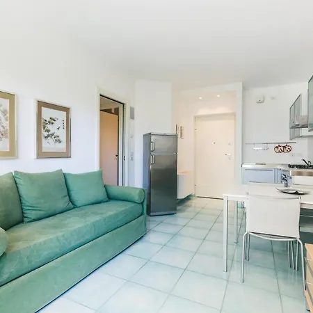 Aparthotel Finbaja *