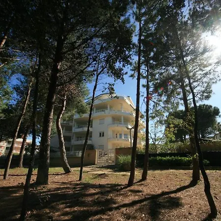 Aparthotel Finbaja *